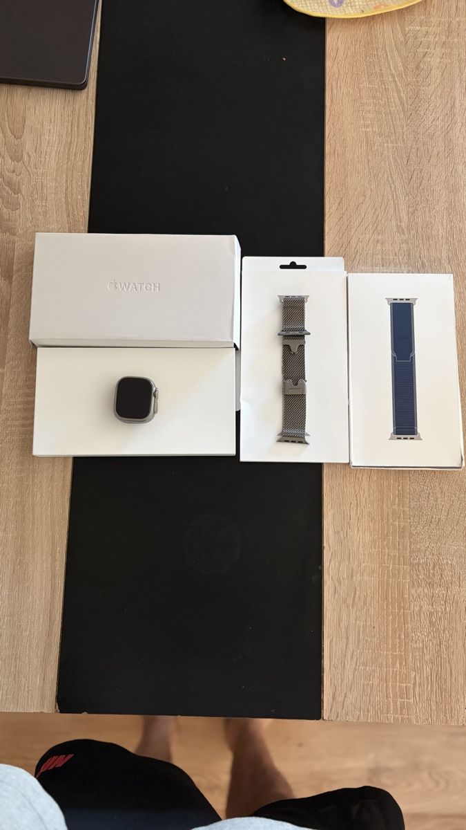 Apple Smartwatch: Apple Watch Ultra 3 + Apple Titanium Armband – Nuovo (secondo la descrizione) da Basel venduto da joa_9wrz