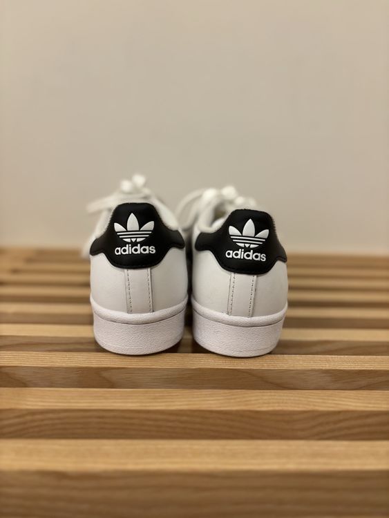 Adidas Scarpe per ragazzi: Adidas Superstar sneaker 35 – Nuovo (secondo la descrizione) da Cham venduto da MC_0605 1