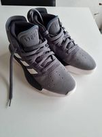 Gr. 43 1/3 Adidas Sneaker halbhoch