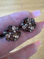 Ohrringe von Pilgrim Blumenmuster braun beige Strass modisch