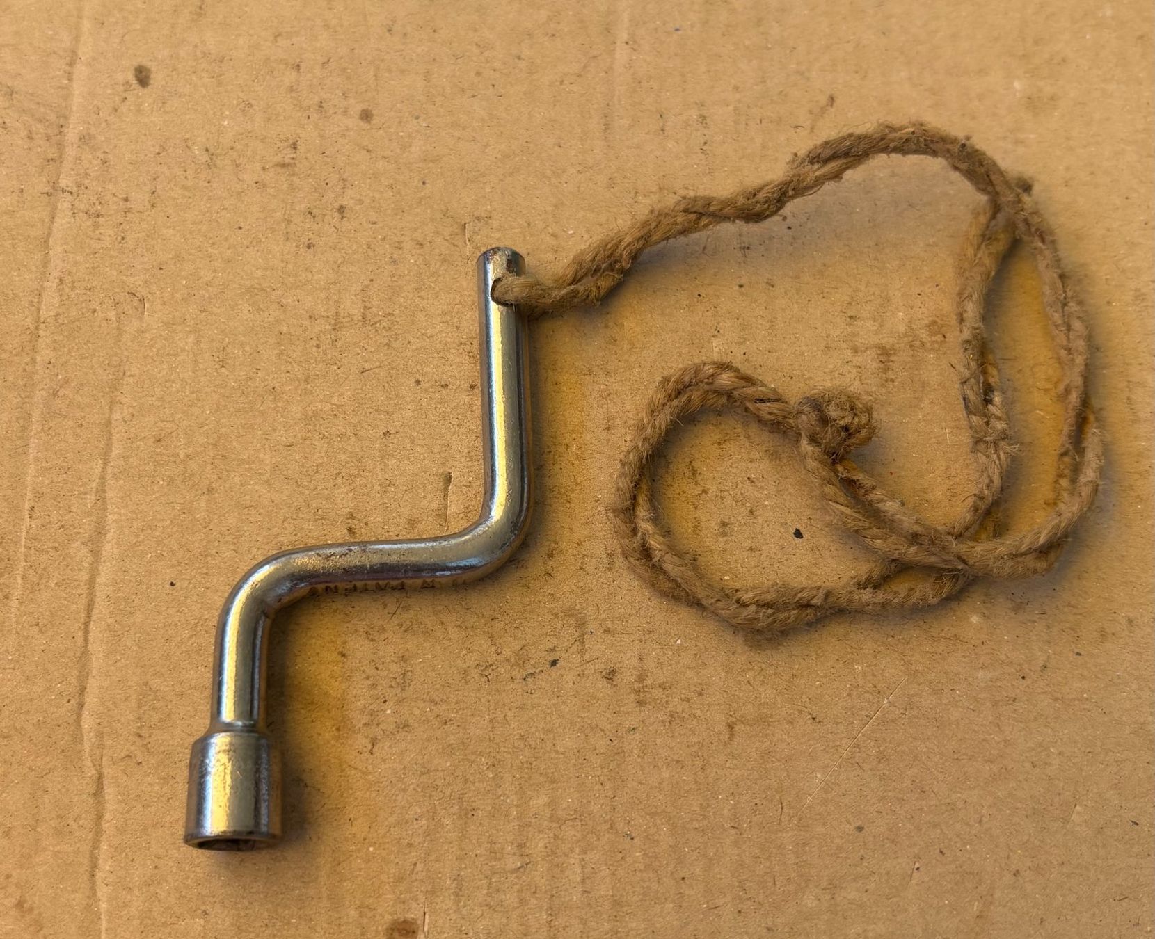 Tutti gli attrezzi: VINTAGE 4 KANTSCHLÜSSEL – Usato da Ostermundigen venduto da wini63