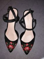 Sandalen mit Stickerei. ALDO gr.39