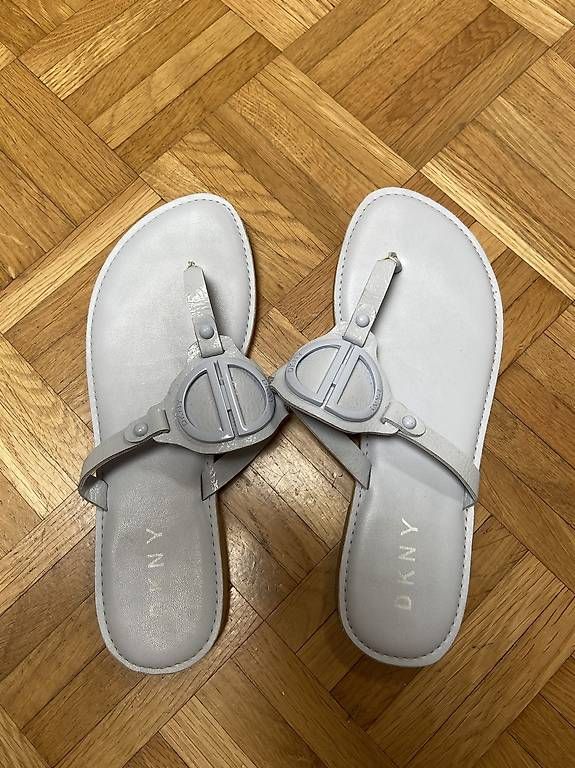 DKNY Scarpe da donna: DKNY sandalen gr 38 – Nuovo (secondo la descrizione) da Basel venduto da vla_6zt2