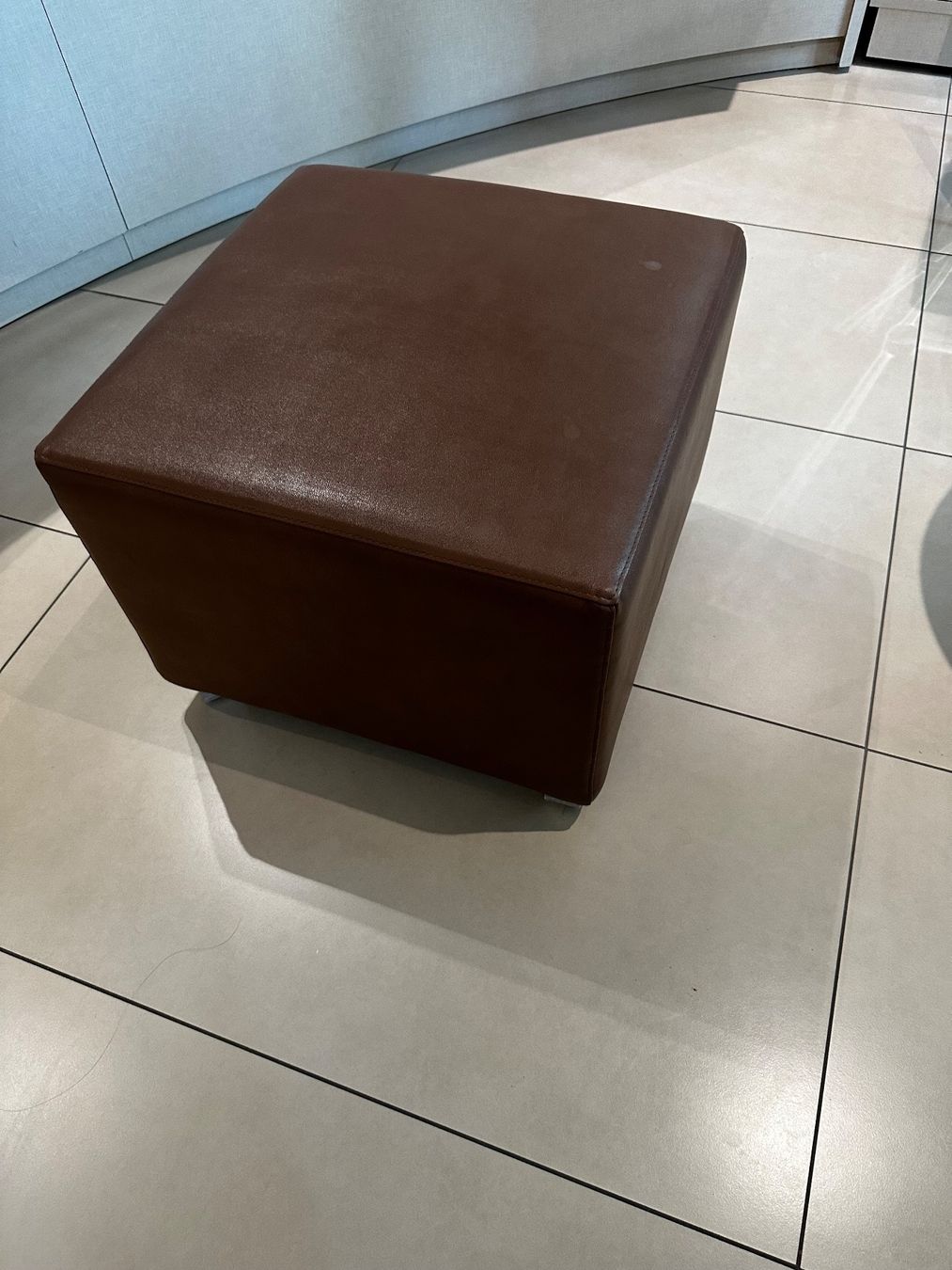 Sgabelli: Hocker – Usato da Meilen venduto da Tulip5