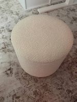 Sitzhocker mit Stauraum