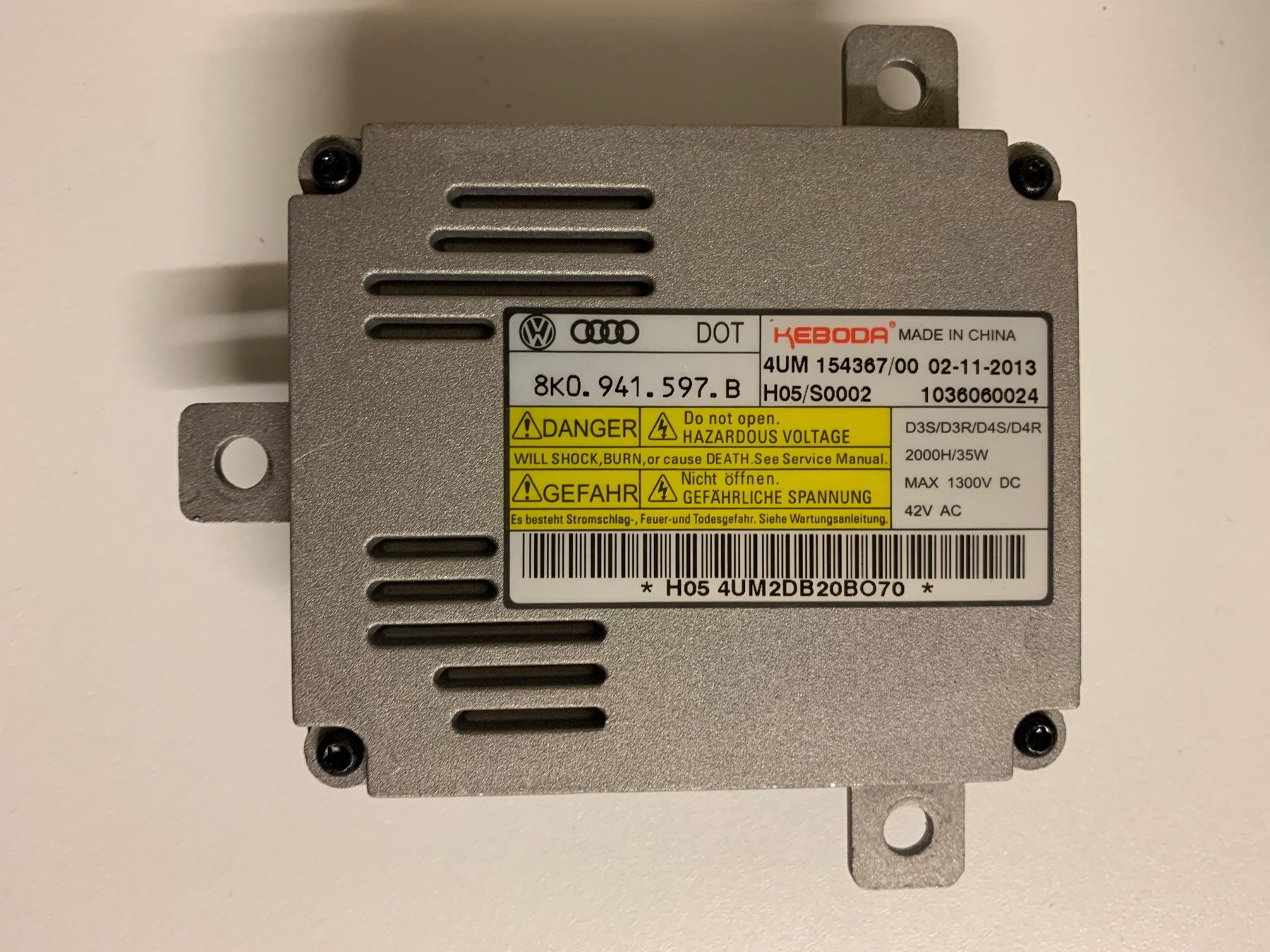 VW Fari: XENONSTEUERGERÄT 8K0 941 597 B – Usato da Oberwil BL venduto da Samsung010 1