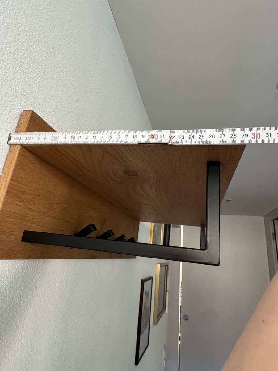 Guardaroba: Wandgarderobe mit 4 Haken und Ablage – Usato da Oftringen venduto da faXse 4