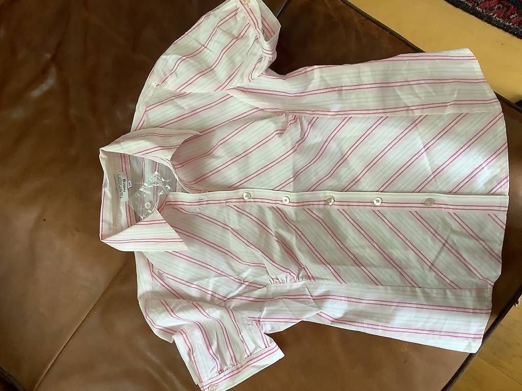Camicette: Adorable blouse neuve à manches courtes, 36 – Usato da Pully venduto da san_b2w6 1
