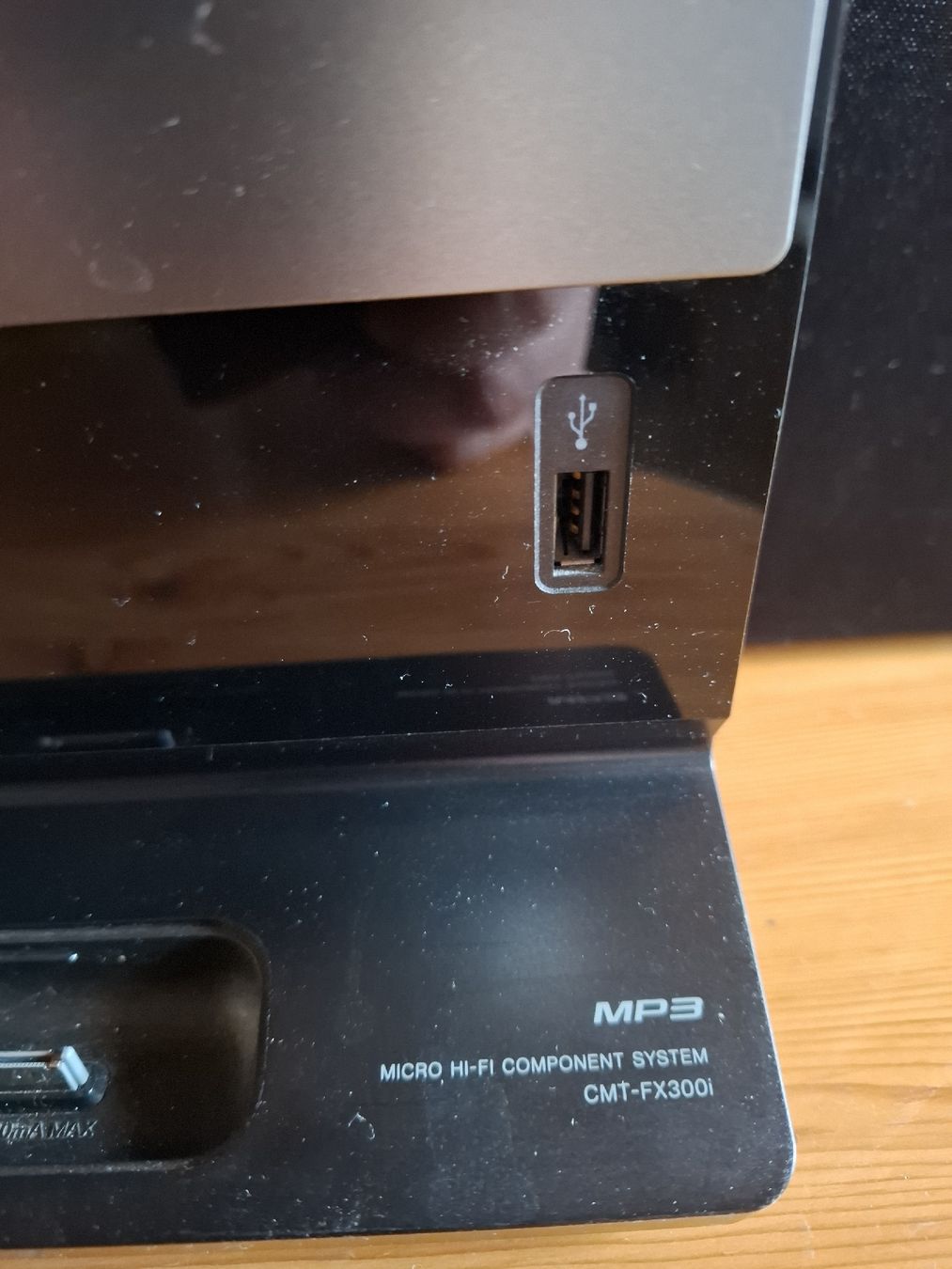 Sony Lettore multimediale & Streamer: Sony CMT-FX300i Micro HiFi – Difettoso da Zuchwil venduto da bvj_5t82 4