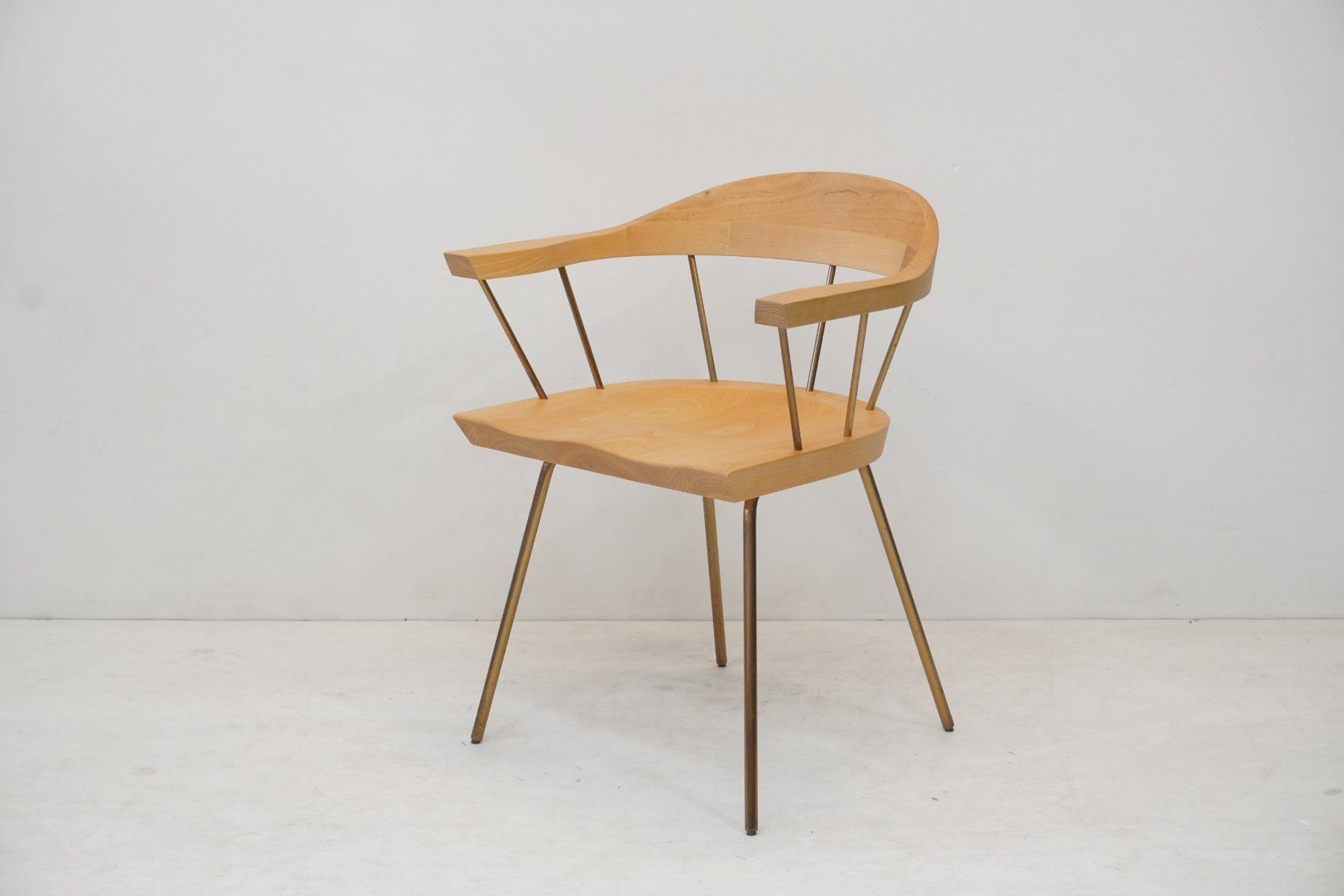 Sedie: BassamFellows Spindle Chair Eiche Messing - Designklassiker – Usato da Bad Zurzach venduto da QLASSIQ