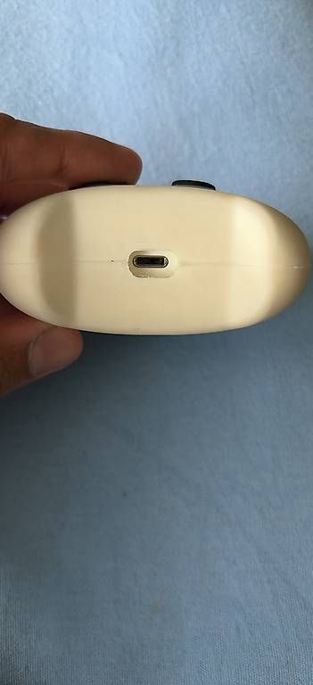 Coques & Protection écran: Air Pods Pro Hülle – D'occasion à Ittigen par tij_dvs7 2