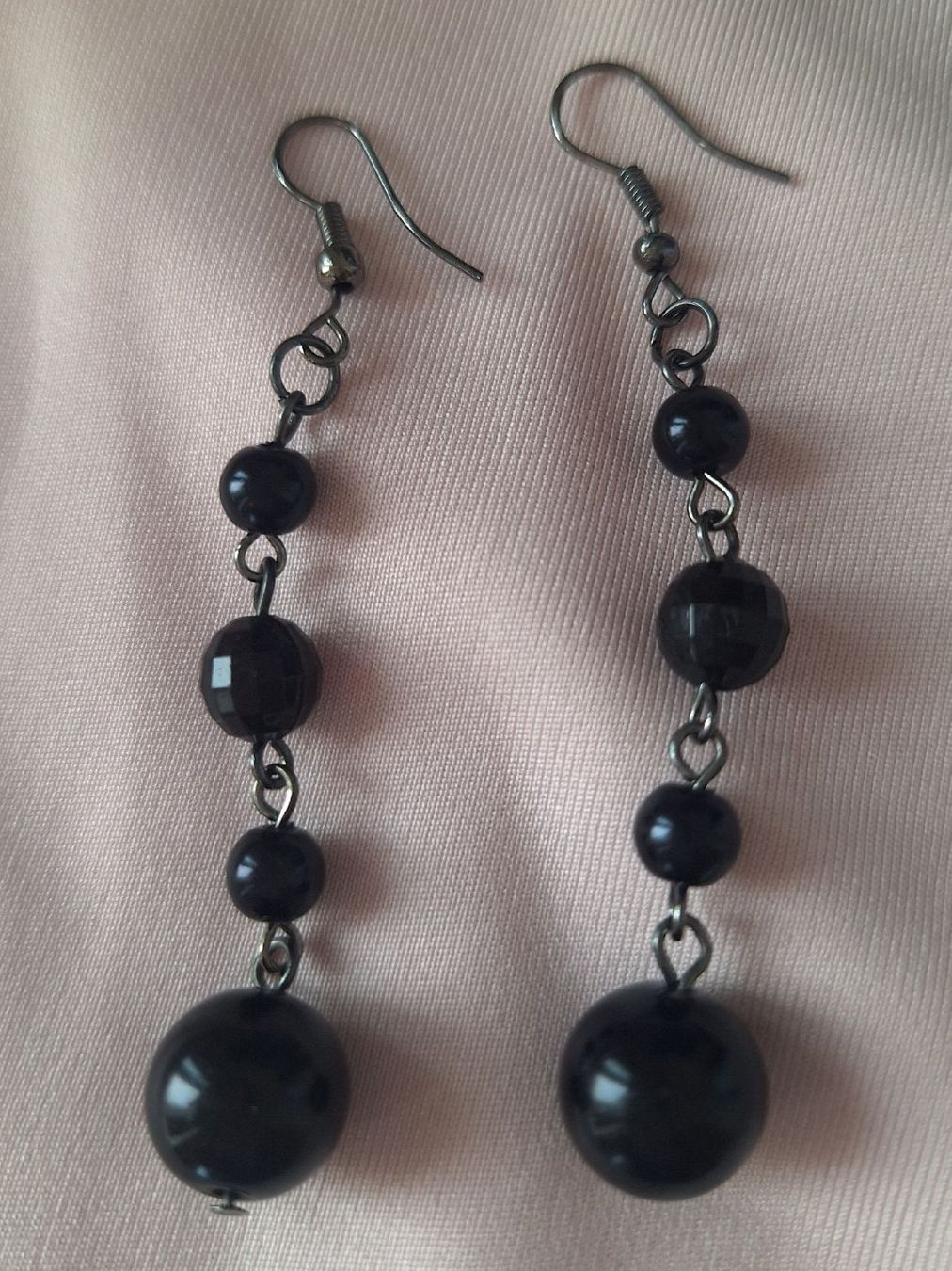 Boucles d'oreille: OHRHÄNGER SCHWARZ – D'occasion à Kerzers par ExpressoTerreno