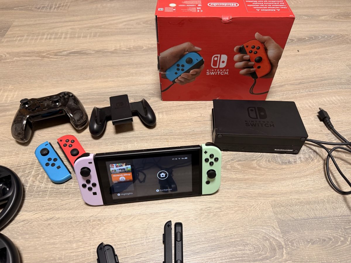 Nintendo Konsolen: Nintendo Switch mit viel Zubehör – Gebraucht aus Hasle LU von ram_7mjn 2