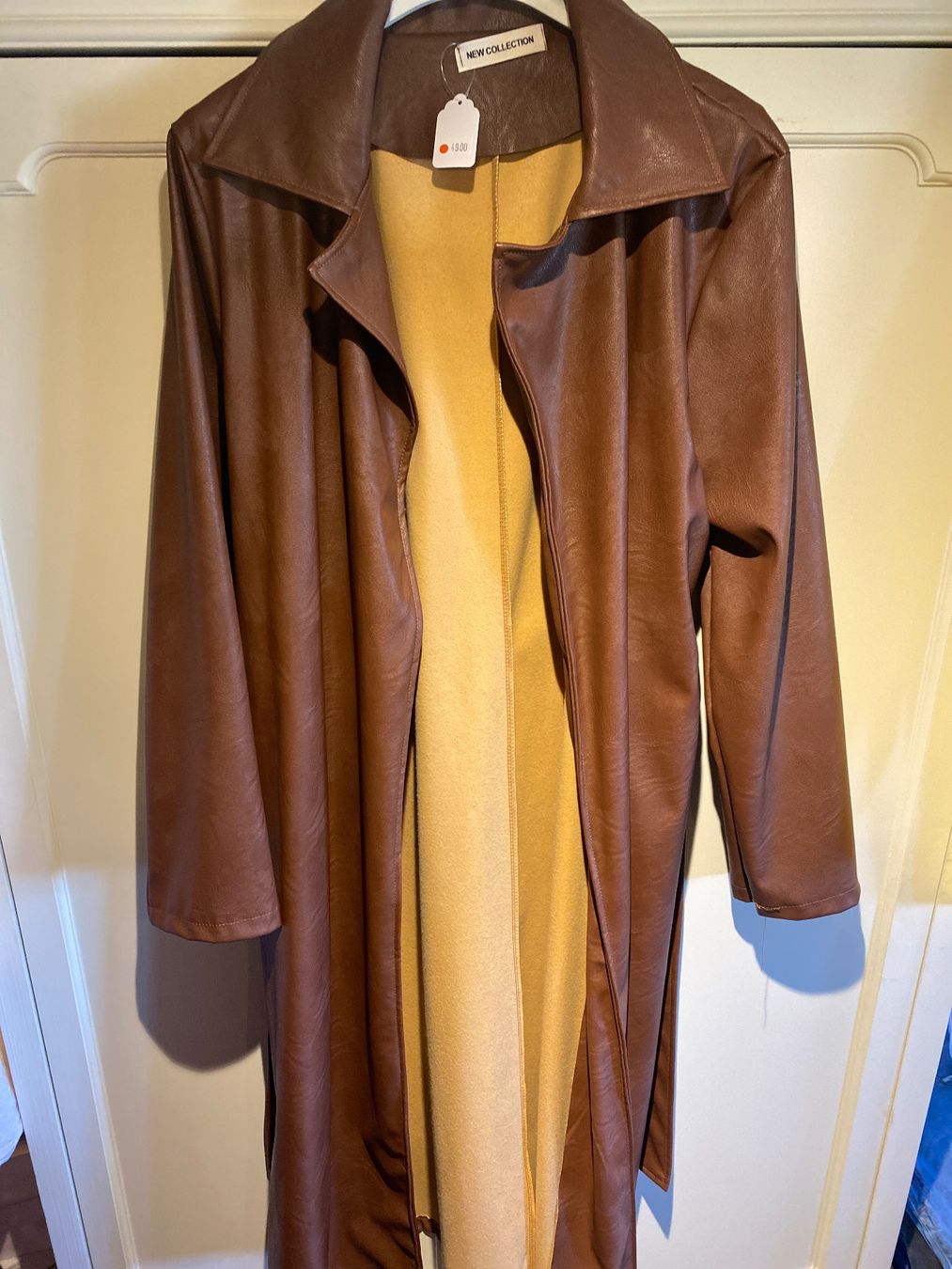 Cappotti: DAMEN MANTEL-LEDER -BRAUN – Nuovo e nell'imballaggio originale da Meienried venduto da ManuelaBoutique