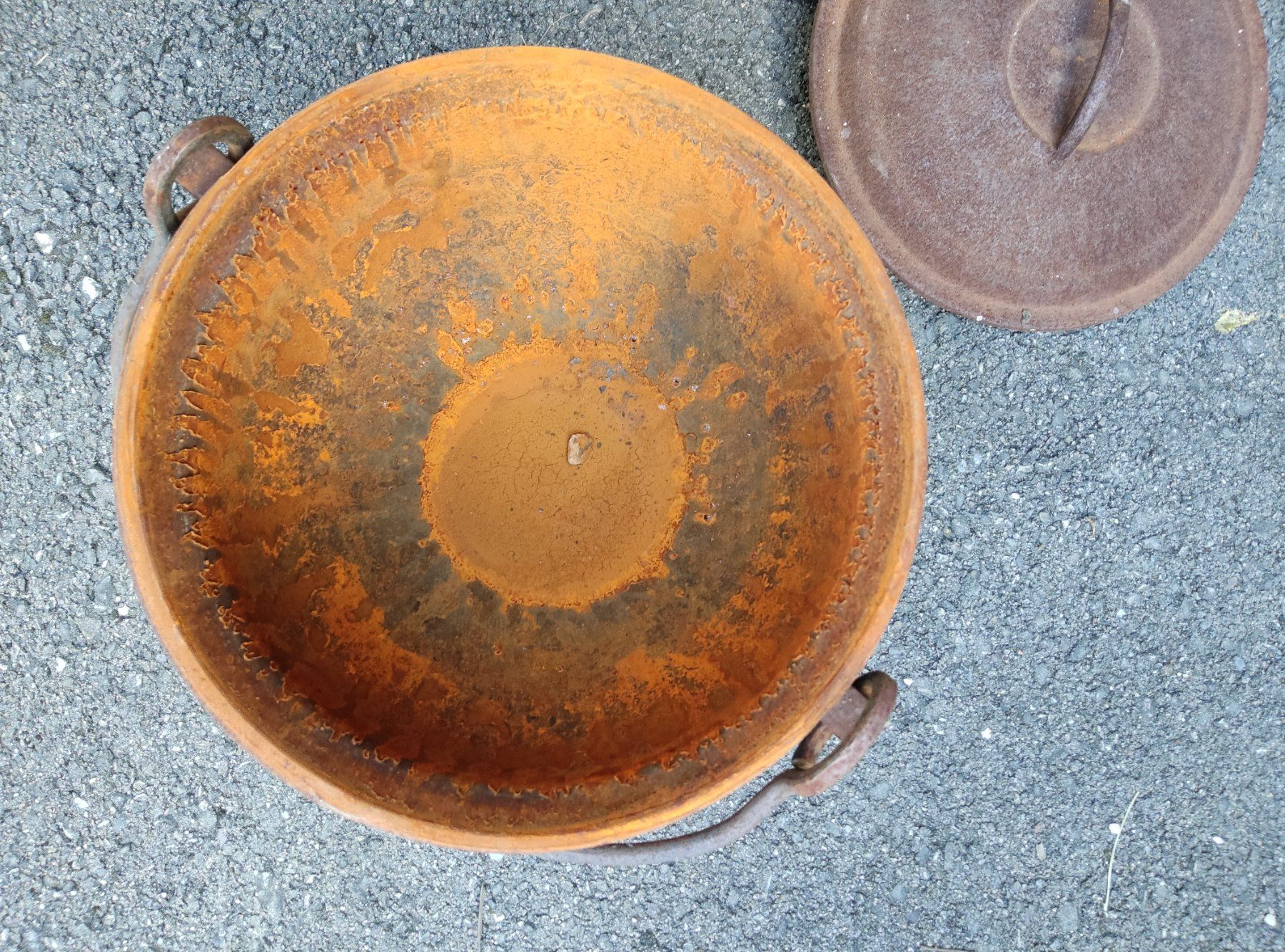 Blumentöpfe: Ancien chaudron – Gebraucht aus Vicques von prairie0809 3