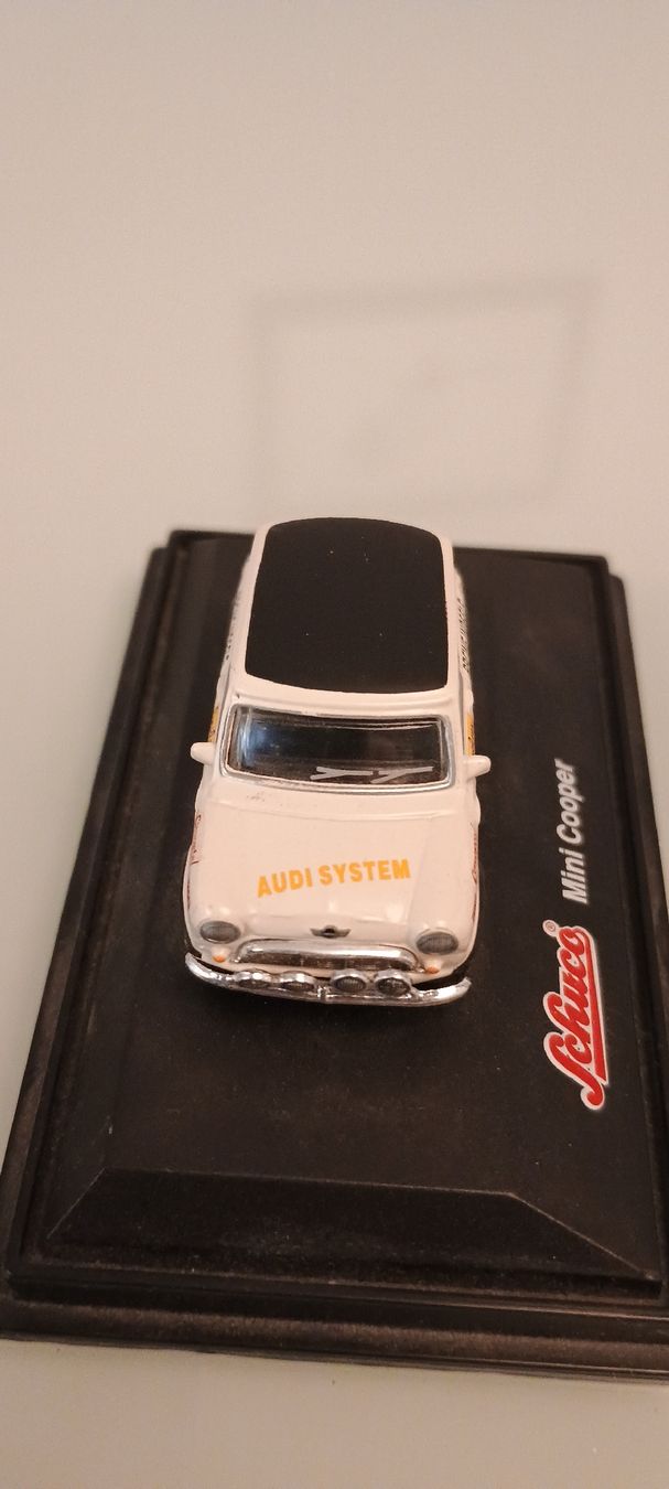 Schuco Modellautos: SCHUCO 1:87 Mini Cooper Austin Morris – Gebraucht aus genève von chrisgnv 1