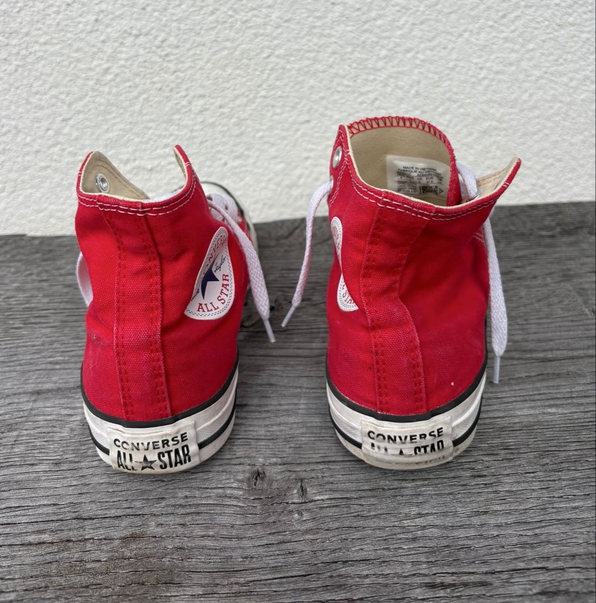 Converse Scarpe da uomo: Converse All Star Schuhe rot, Gr. 37.5  – Usato da Walchwil venduto da BackstageBruder 4
