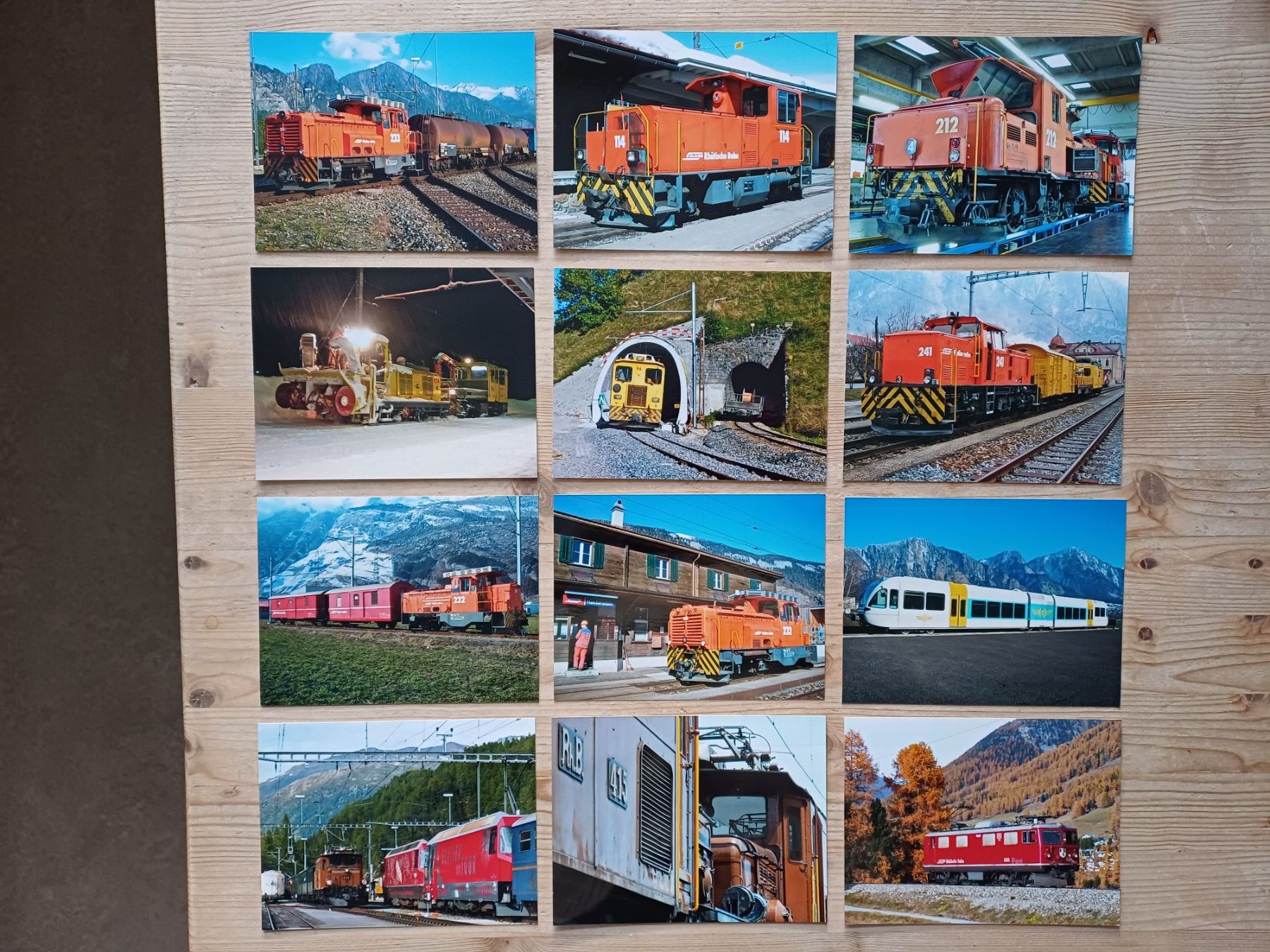 40 Fotos RhB Rhätische Bahn Stammnetz (2004–2006) (Gebraucht) in Bever ...