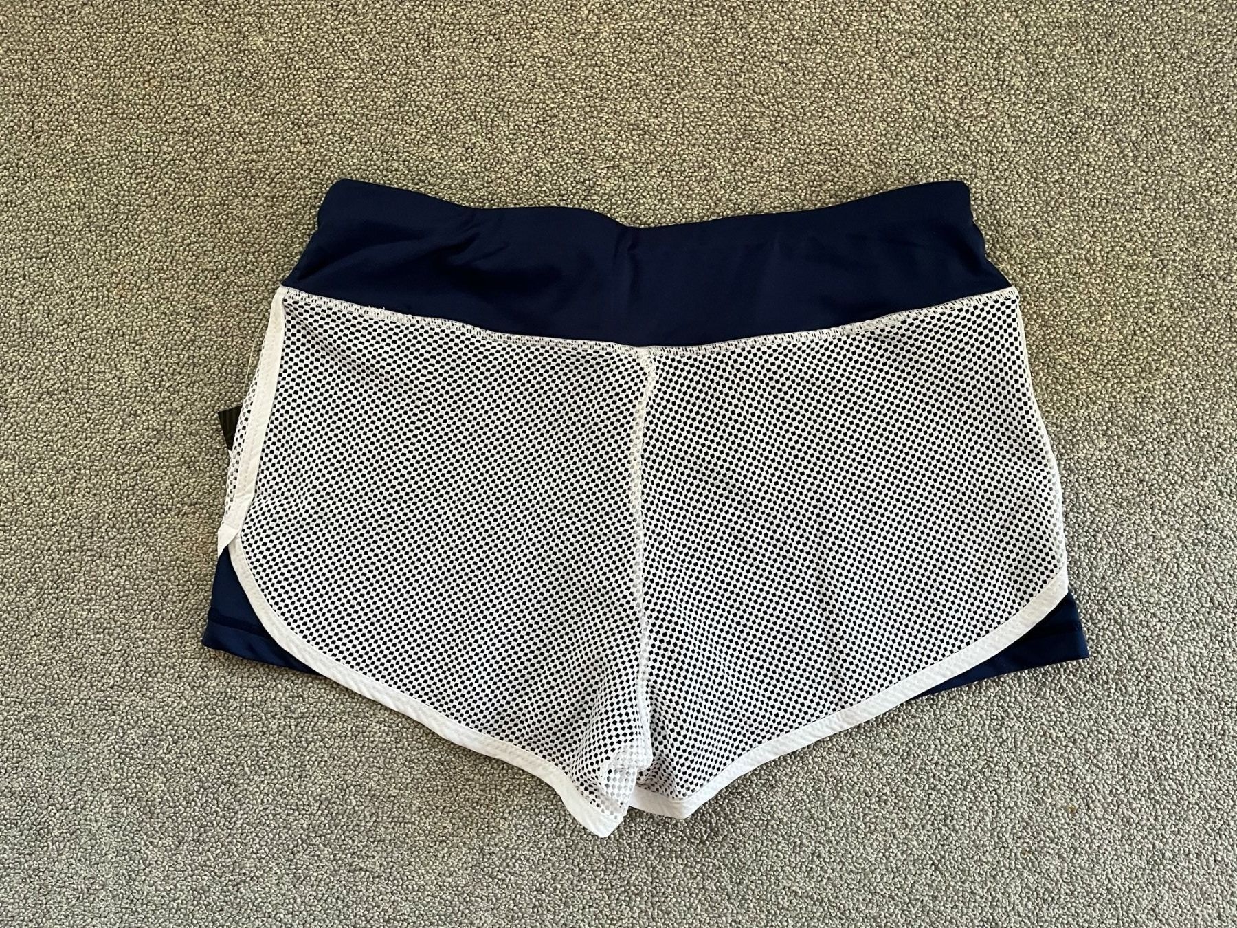 Hosen: Kurze Sporthose Gr S. Fabrikneu – Neu und originalverpackt aus Kleindöttingen von nev_tn7c 3