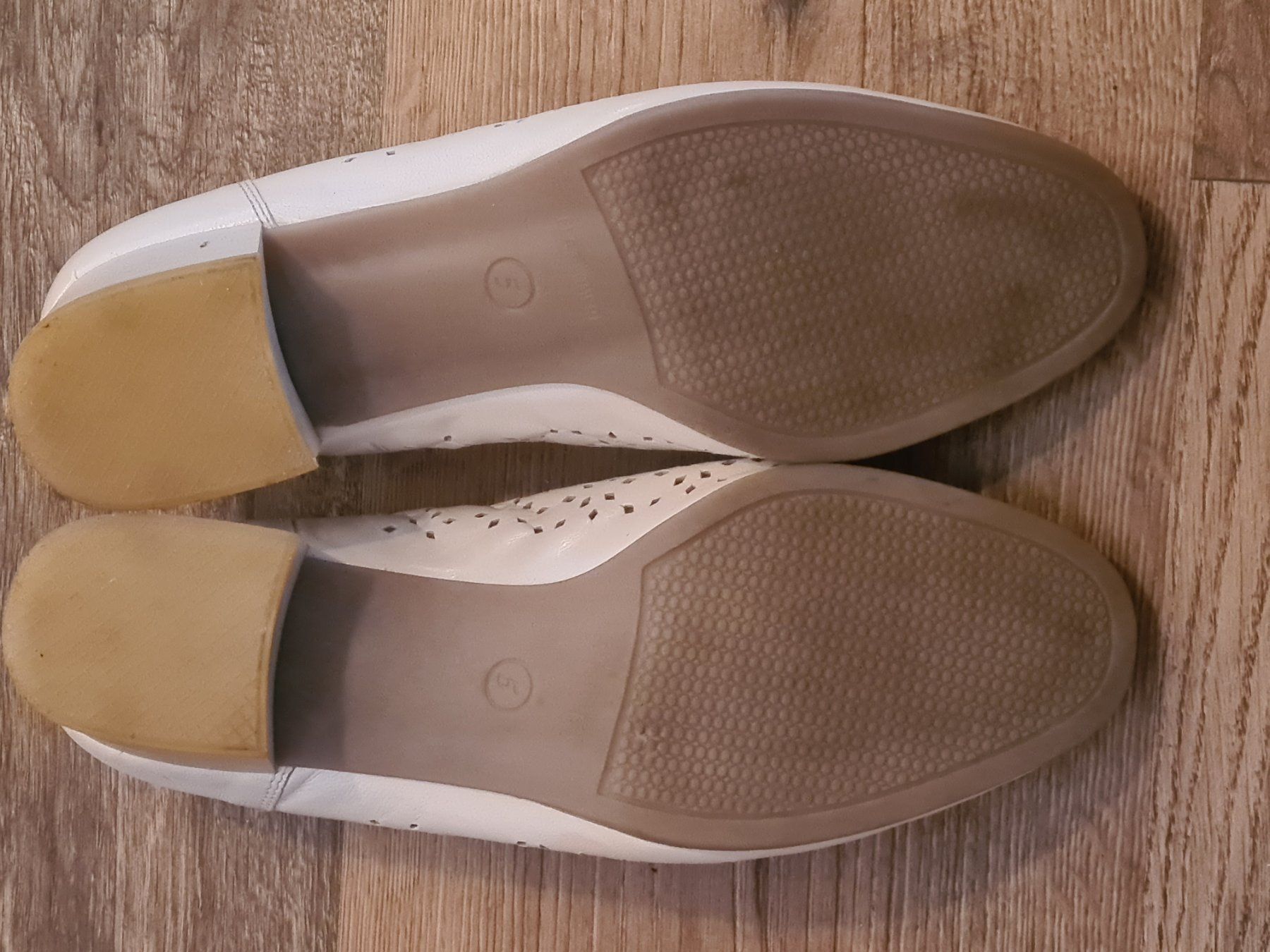 Scarpe da donna: Pumps Grösse 38 – Usato da Olten venduto da chaas21 2