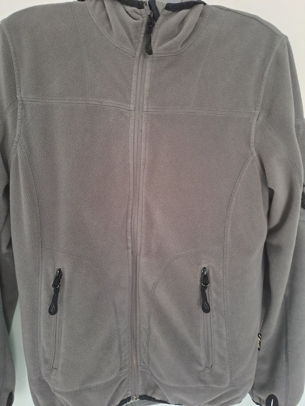 Maglioni & Felpe: Kapuzenpullover Damen Grösse M – Usato da Feuerthalen venduto da kigo87 2