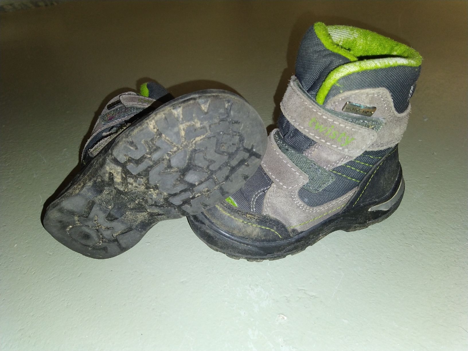 Scarpe per ragazzi: Winterstiefel, Gr. 26 – Usato da Jonschwil venduto da Dornroeschen01