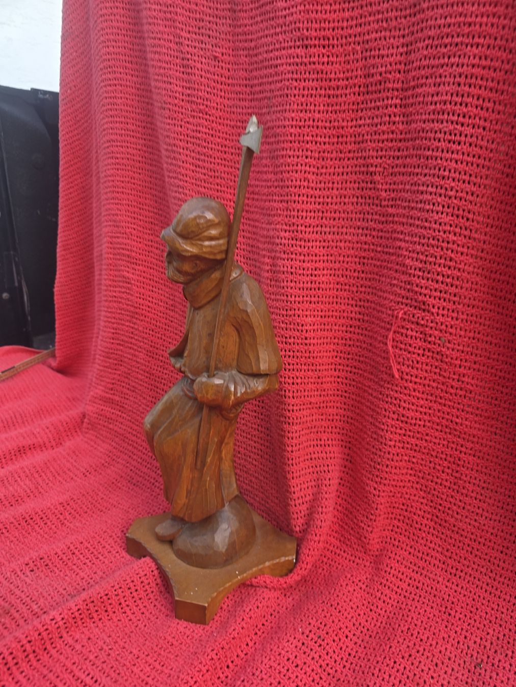 Figuren: Geschnitzter Wächter – Gebraucht aus Hasle LU von Auctions_Hunters 1