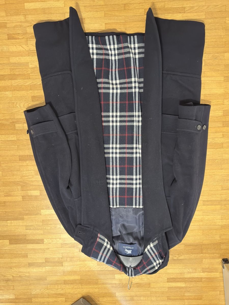 Burberry Cappotti: Dunkelblauer Burberry Dufflecoat – Usato da Zürich venduto da Claude_ 2