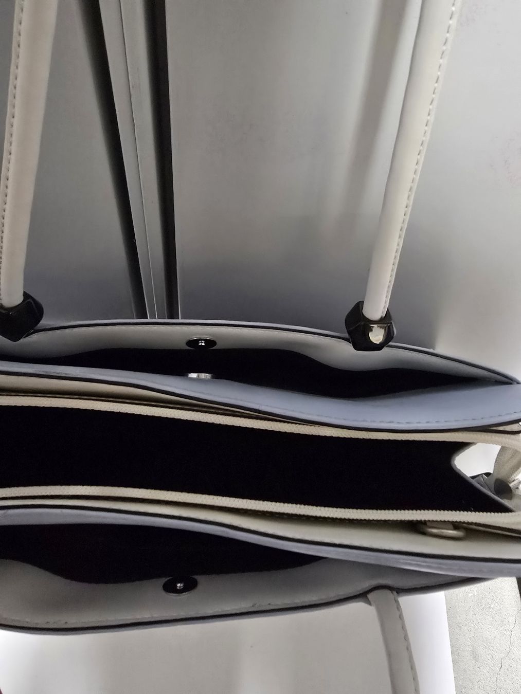 Gabor Borse da donna: Gabor Handtasche hellblau, neuwertig, elegant – Usato da Zofingen venduto da Loop_ReSale 4