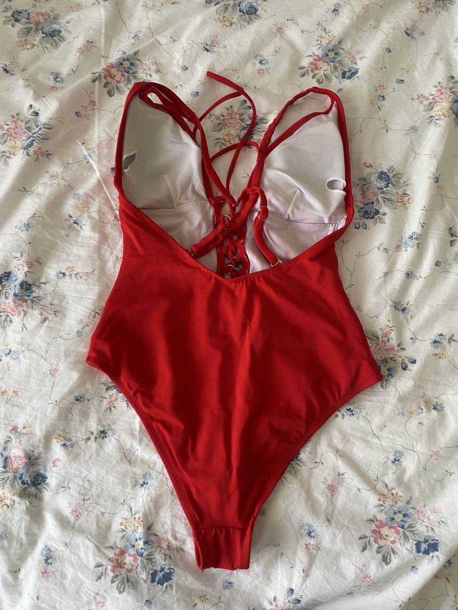 Costumi da bagno & Bikini: Red Swimsuit - Size 10 – Usato da Bazenheid venduto da hat_96 2