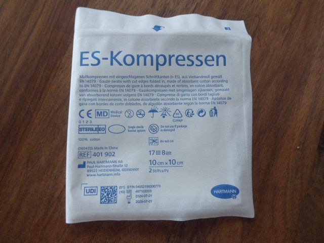 Kit di pronto soccorso: 39 Stück ES-Kompressen Hartmann – Nuovo (secondo la descrizione) da Romanshorn venduto da sonnenblume034 1