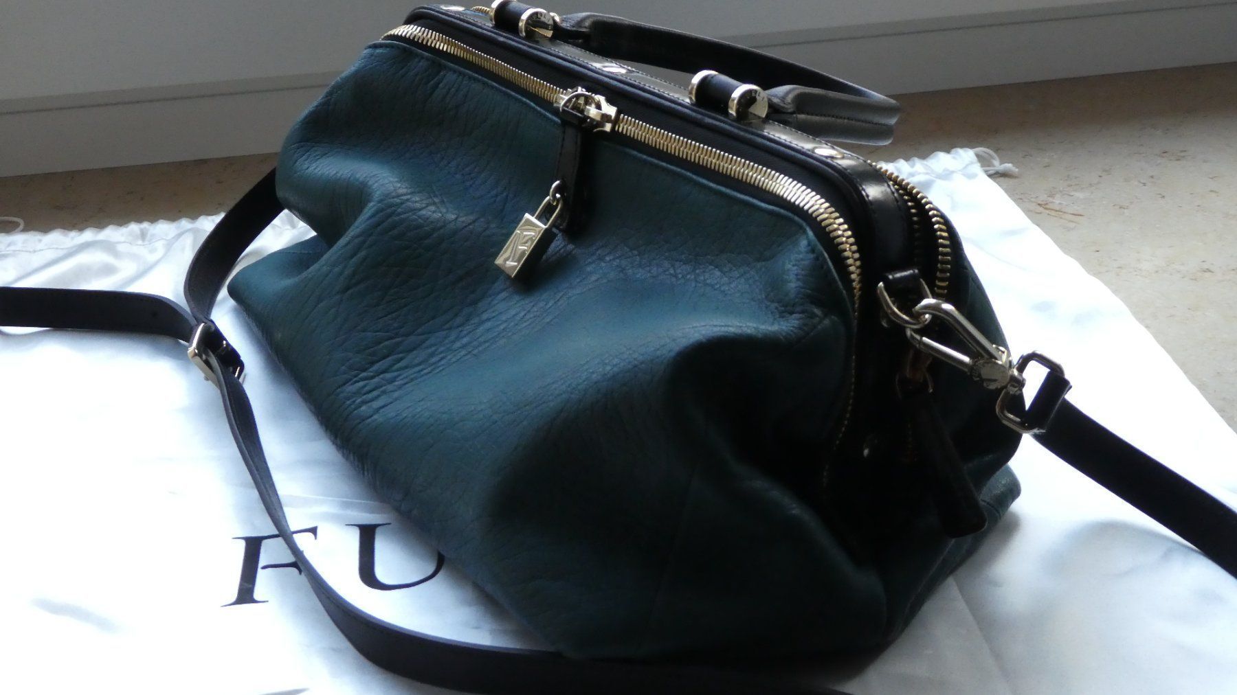 Furla Taschen für Damen: Furla Ledertasche, since 1927 Italy – Neu (gemäss Beschreibung) aus Bretzwil von barfuss 1