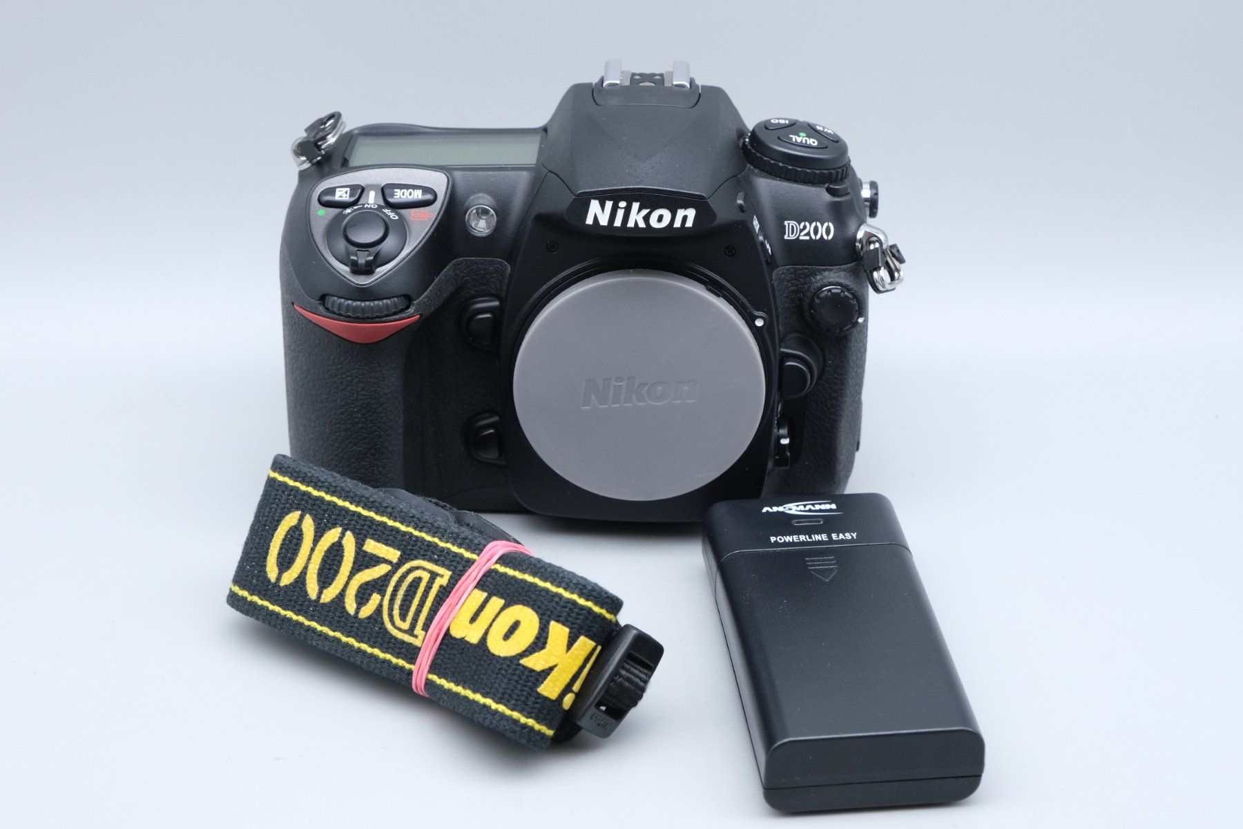 Nikon Fotocamera: Nikon D200 Gehäuse Digitalkamera Kamera – Usato da Ramsen venduto da Studio82 1