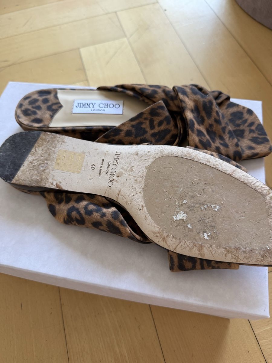 Jimmy Choo Damenschuhe: Jimmy Choo mules léopard taille 40 avec boîte – Gebraucht aus Fribourg von BettyF23 3