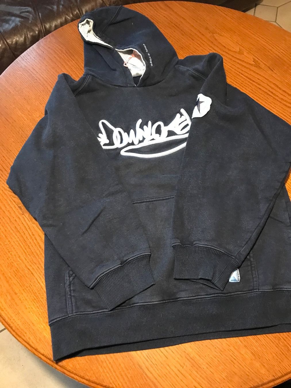 Pullover & Sweatshirts: Pull à capuche garçon – Gebraucht aus Montsevelier von ber_88db