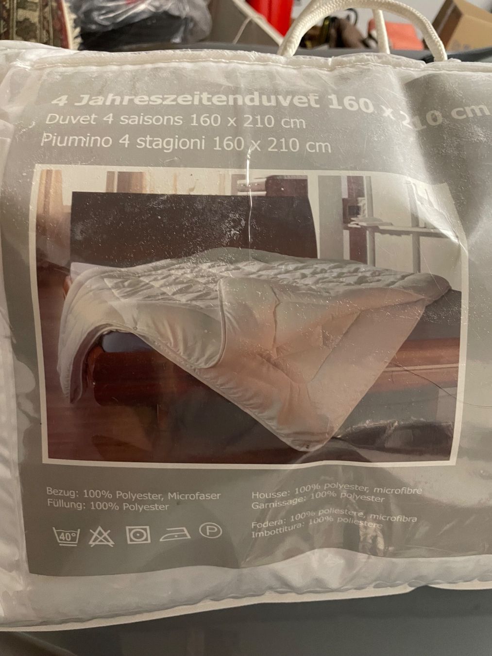 Coperte: 2 Steppdecken – Usato da Frümsen venduto da Pescatore3 2