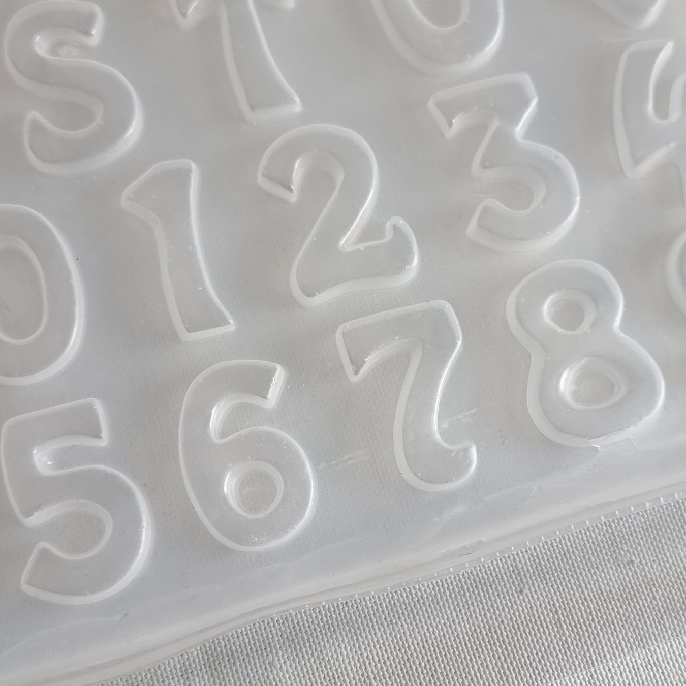 Kit bricolage: Neue LPDE  Giessform Buchstaben & Zahlen. – Nuovo (secondo la descrizione) da Rupperswil venduto da moni_2024 2