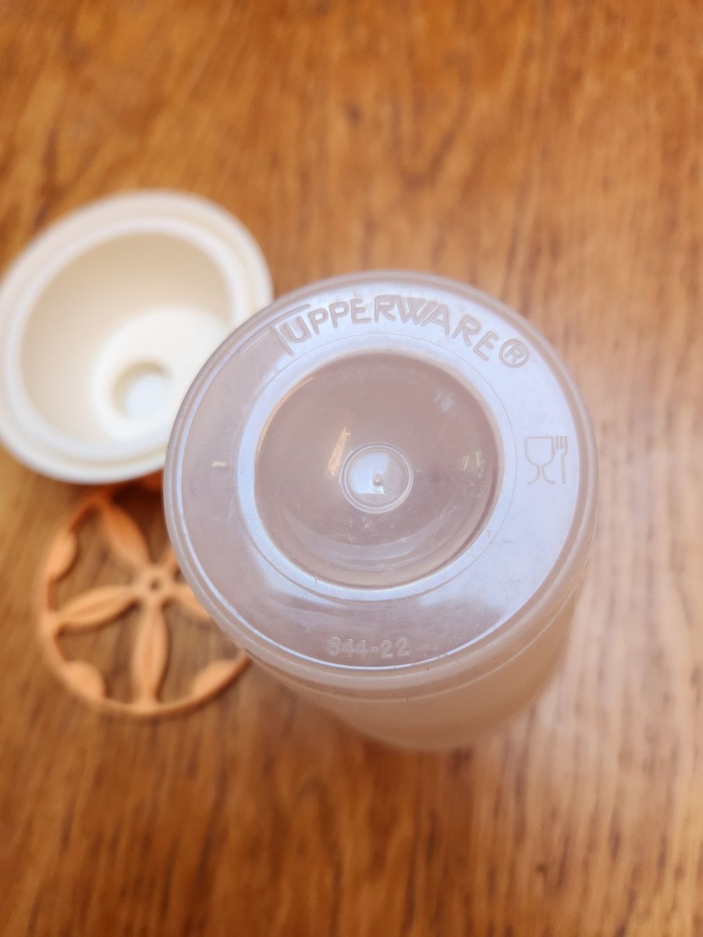 Tupperware Behälter & Ähnliches: Tupperware Shaker 500ml mit Teiler – Gebraucht aus Gstaad von Kuhstall-2026 5