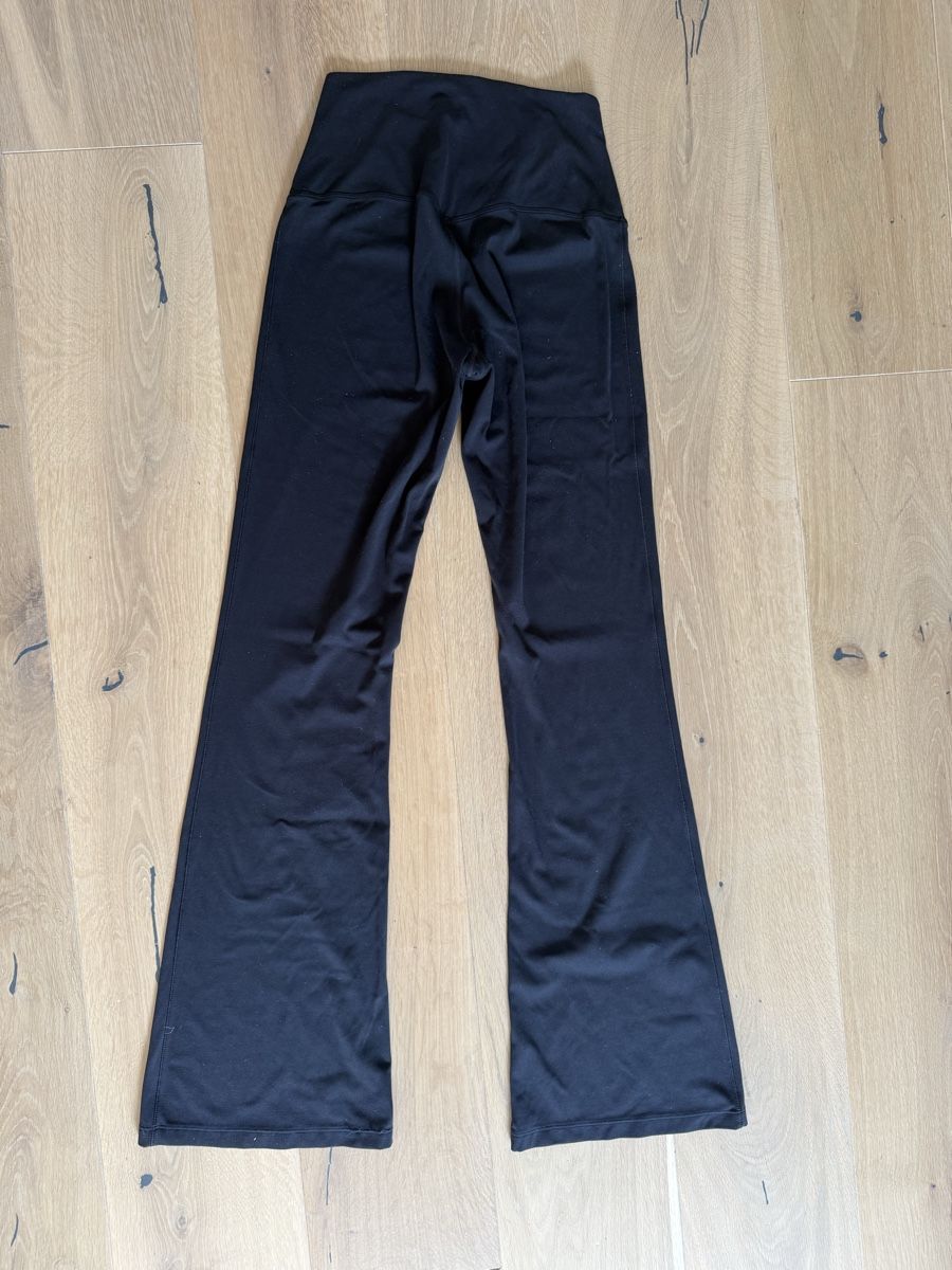 Nike Leggings: Nike - flare leggins – Neuf (Voir description) à Zürich par jul_5t9s 2