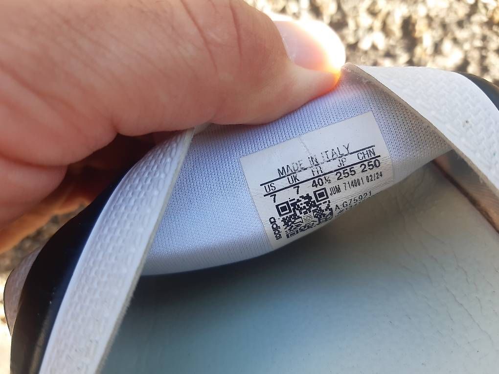 Scarpe da uomo: Adidas Gr 40 1/2 – Nuovo e nell'imballaggio originale da Zürich venduto da vladm 1