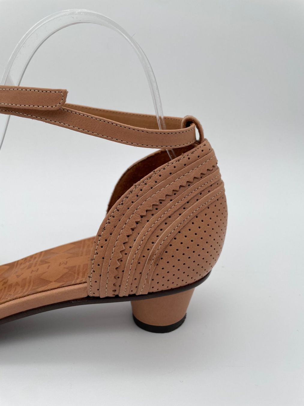 Chie Mihara Scarpe da donna: Chie Mihara D'Orsay Peep-Toe EU 40.5 – Usato da Zürich venduto da shoe_shop 7