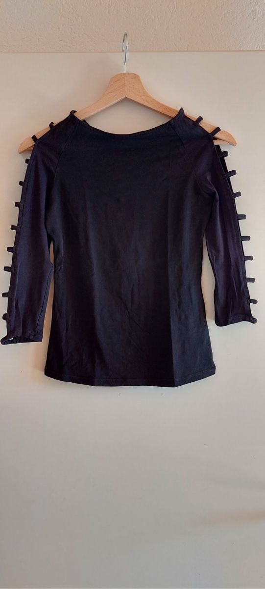 Tally Weijl T-shirts: T-shirt noir S – D'occasion à Épalinges par lola_vp_99