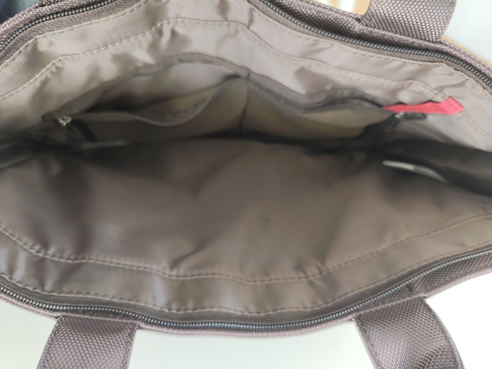 Samsonite Borse: Samsonite Laptop Tasche braun neu – Nuovo (secondo la descrizione) da Stäfa venduto da bluumartini 1