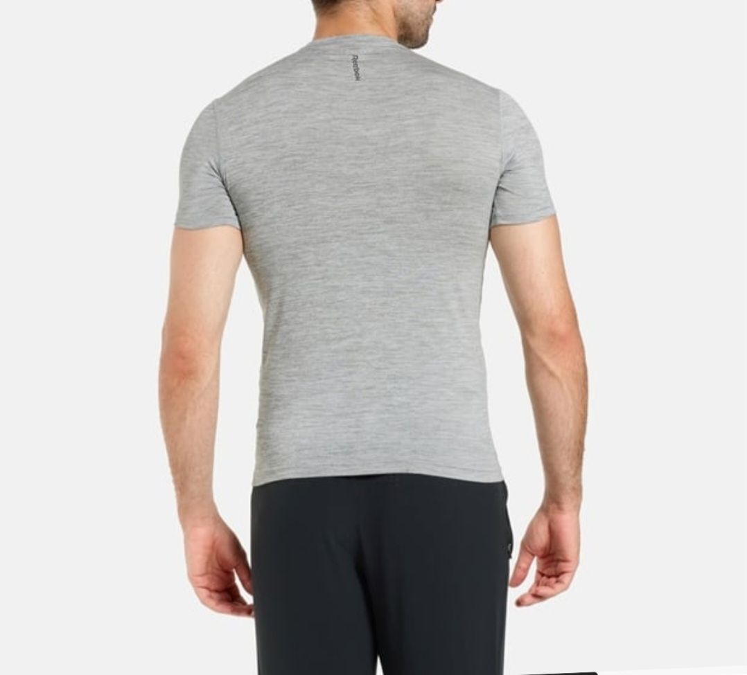 Reebok T-shirt: 2 Reebok T-Shirts – Usato da Meilen venduto da apollo40 2