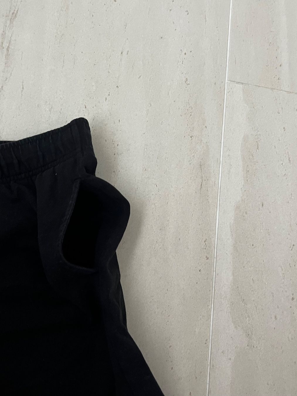 Champion Pantaloni: Champion Shorts schwarz Gr M – Usato da Luzern venduto da Sono2 2