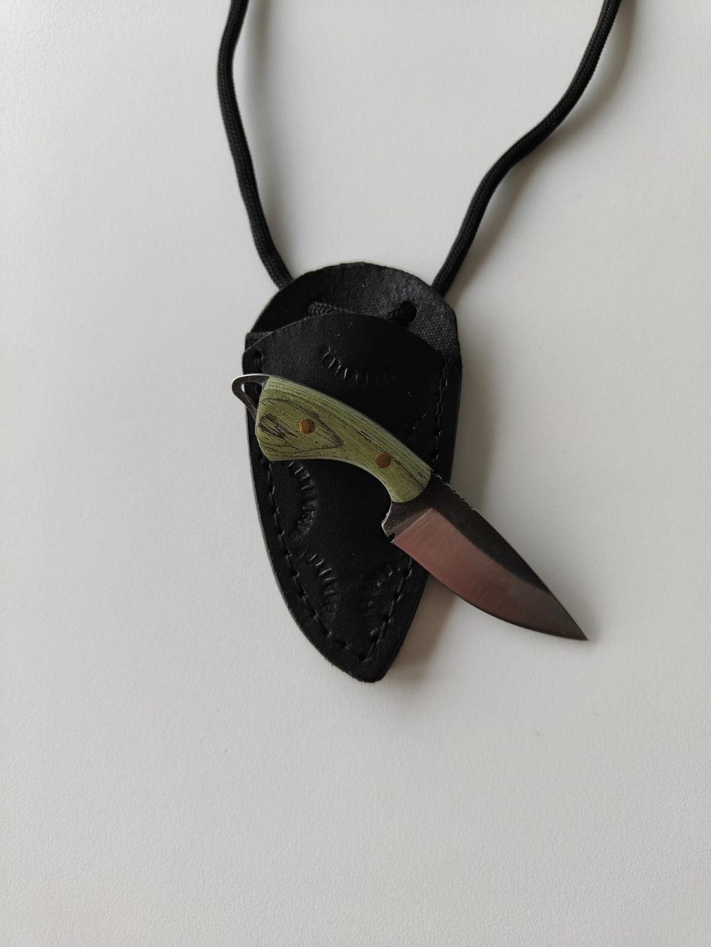 Accessori: Handgefertigtes Kettenmesser mit Scheide. – Nuovo e nell'imballaggio originale da Oberentfelden venduto da ase_sk8n