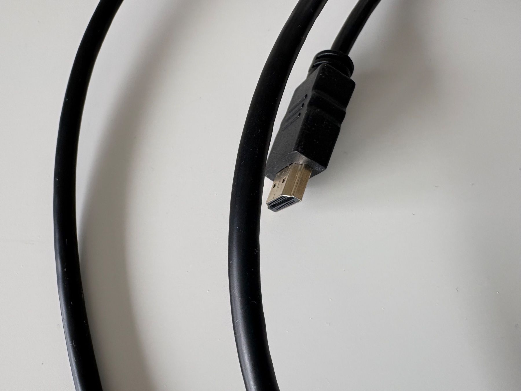 Cavi: 2 x cables HDMI – Usato da Lausanne venduto da opi_92cn 4