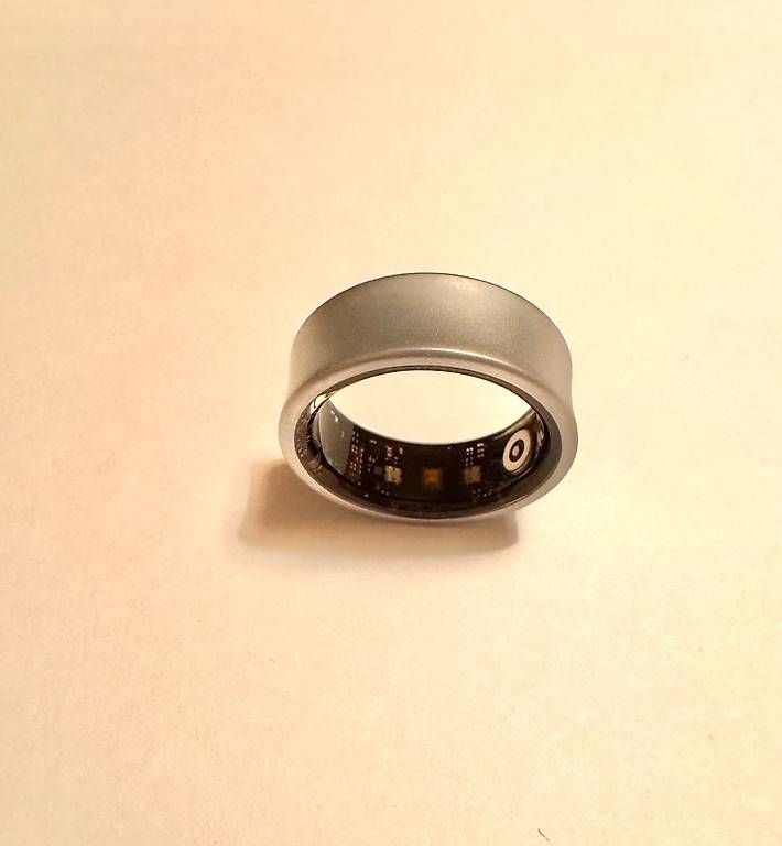 Anelli: Smart Ring Odooq Gen 5 Silber Grösse 8 – Usato da Zürich venduto da Sawadikaa