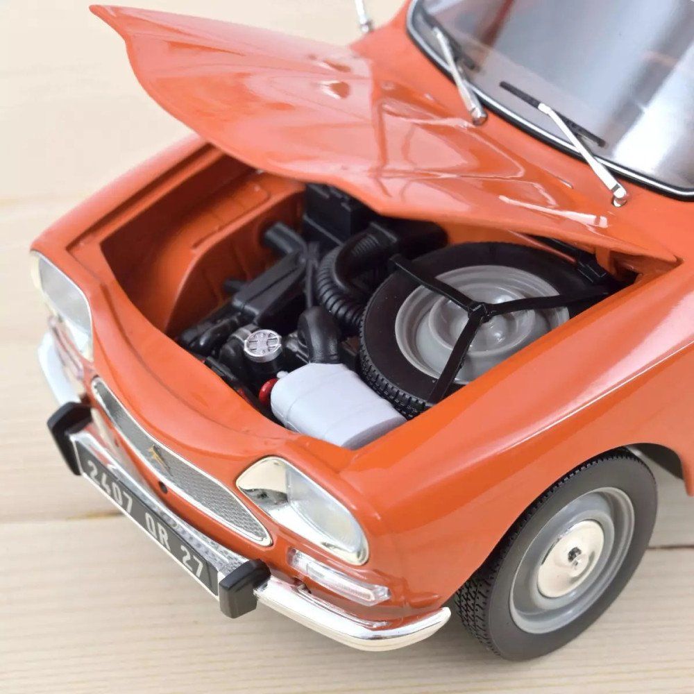Citroën Modellini d'auto: Norev 1/18 Citroen Ami 8 Break – Nuovo e nell'imballaggio originale da Bettens venduto da Thejoshuatree 1