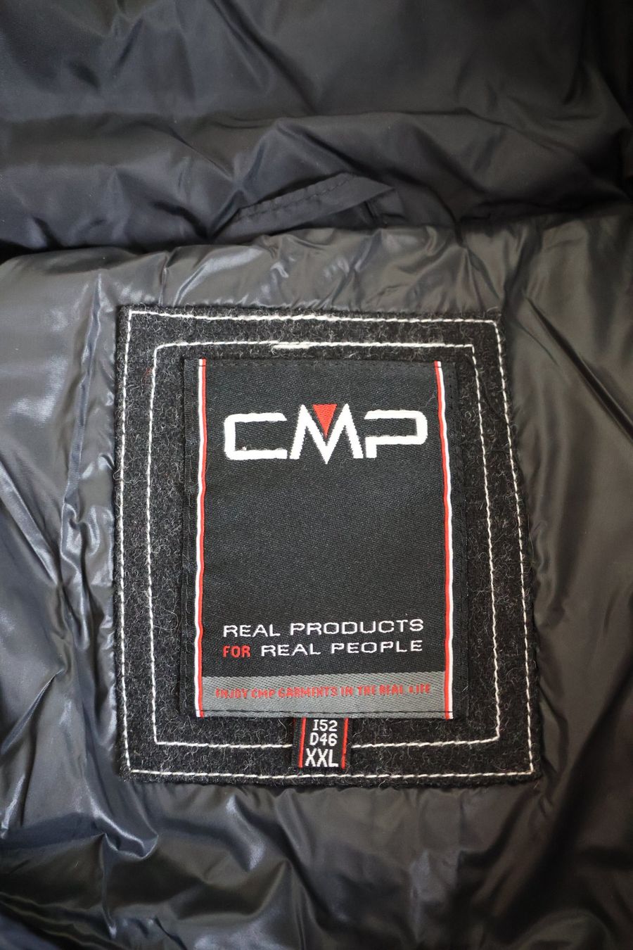 CMP Jacken: Schwarze CMP Daunenjacke – Gebraucht aus Winterthur von jul_v9wx 2